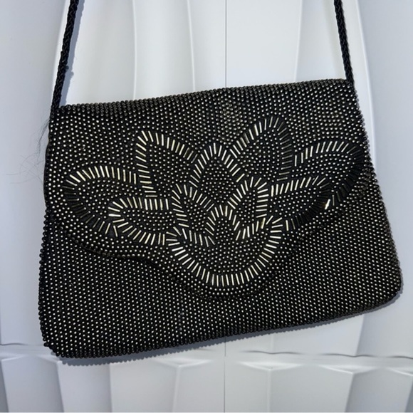 Afterthought Beaded Crossbody Evening Bag - Picture 4 of 5